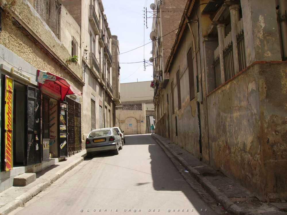 ORAN 2008 QUARTIER ST PIERRE 019 RUE ST QUENTIN 04061522.jpg